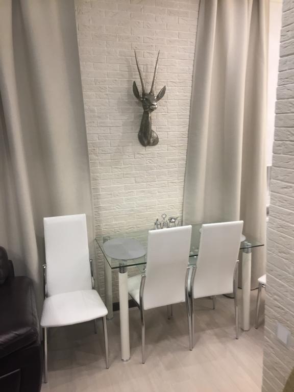 Swedish Apartment At Romanovskaia 22 Minsk Exterior foto